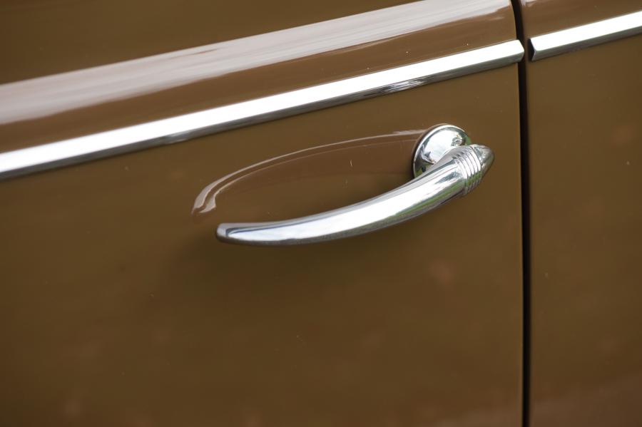 Детали экстерьера Lincoln Zephyr Convertible Coupe (86H-760(B)) 1938 года  (фото 27 из 36)